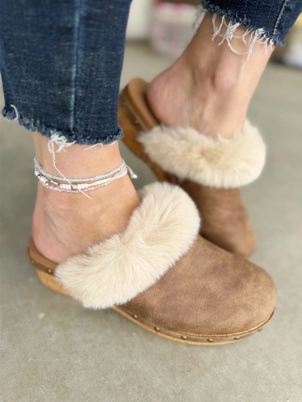 Corkys Just For Fun Faux-Fur Trim Tan Women's Clog/Mules-Size 10-NWOT